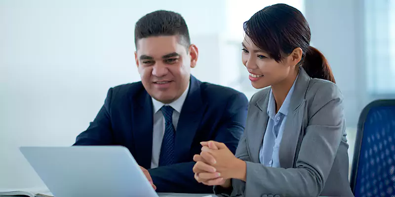 Why Partner with the Best TN Visa Consultants for Canadian Applicants for Bahamas?